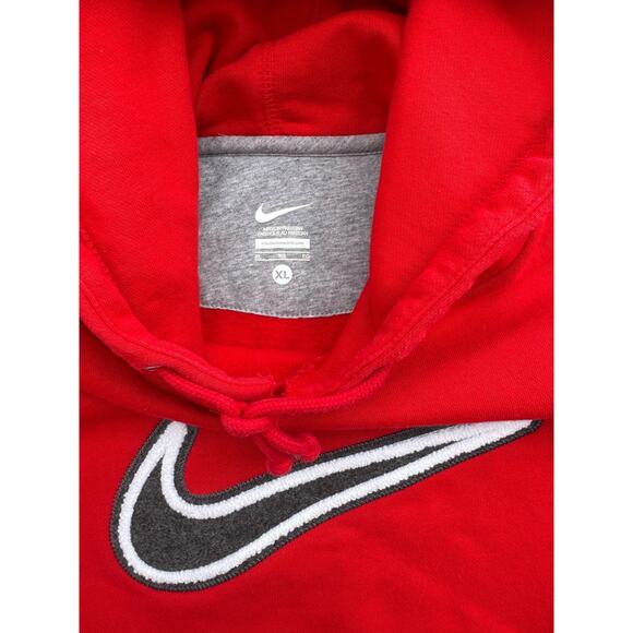 Nike Men’s Pullover Hoodie Classic Red Fuzzy Retro Carpet Swoosh Logo Size XL - Picture 4 of 5